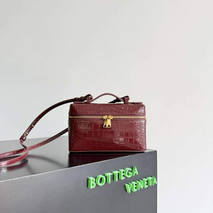 Picture of Bottega Veneta Handbags _SKUfw219549816fw